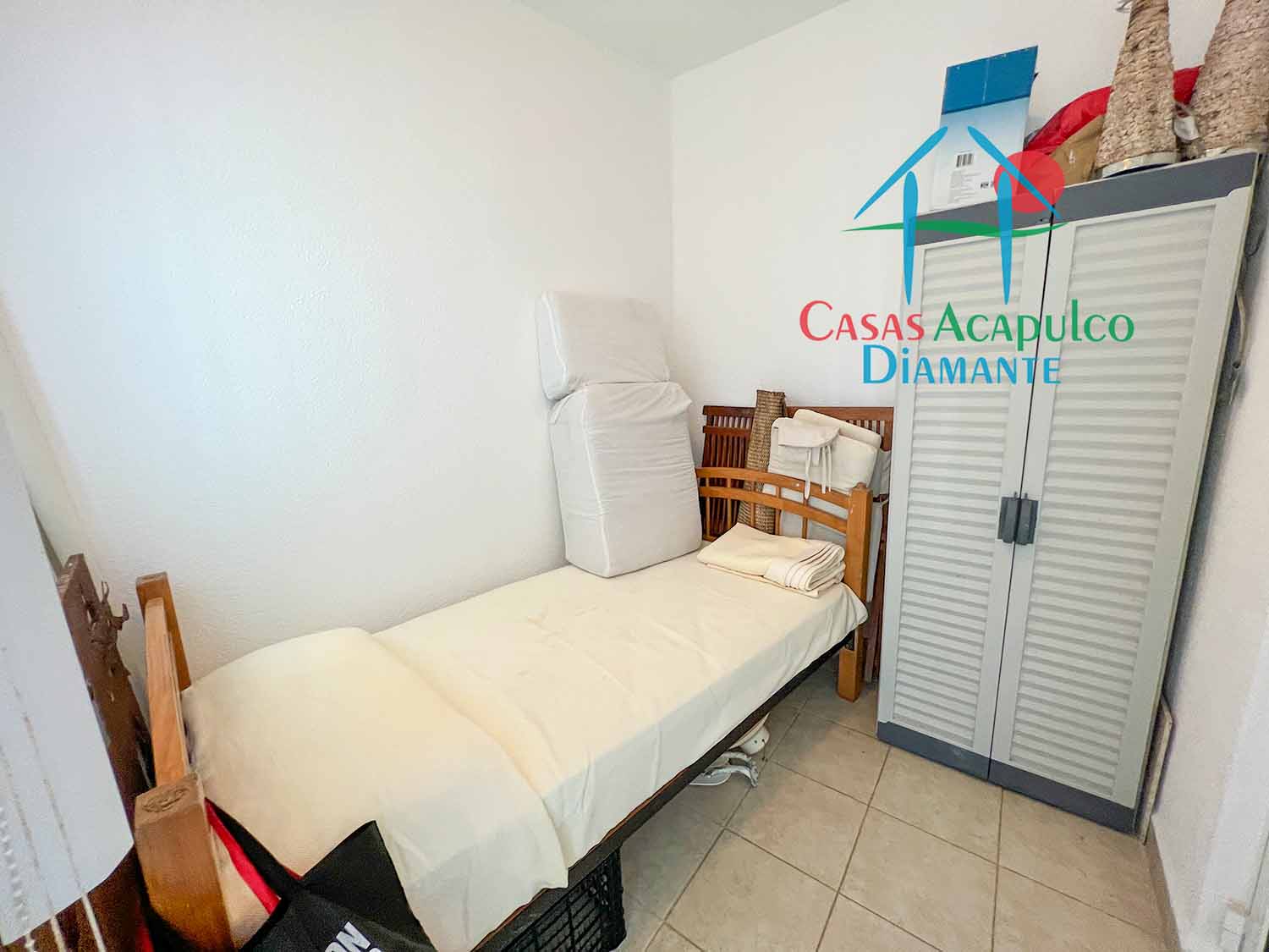 Dos Soles T3 201 - Cuarto de servicio 1